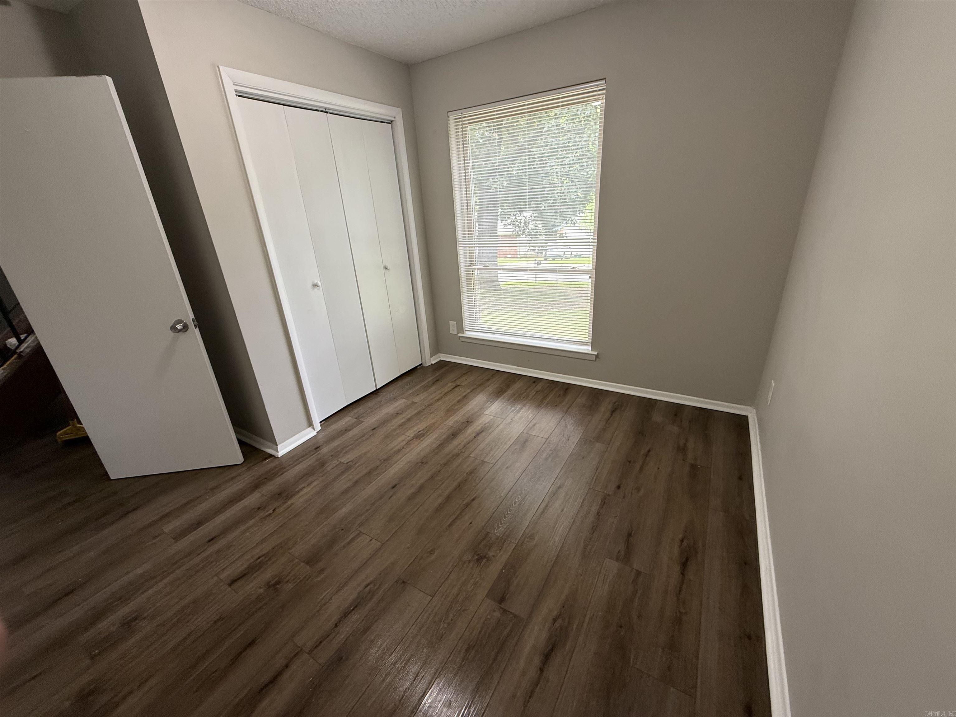 TARA MOUNT - Residential