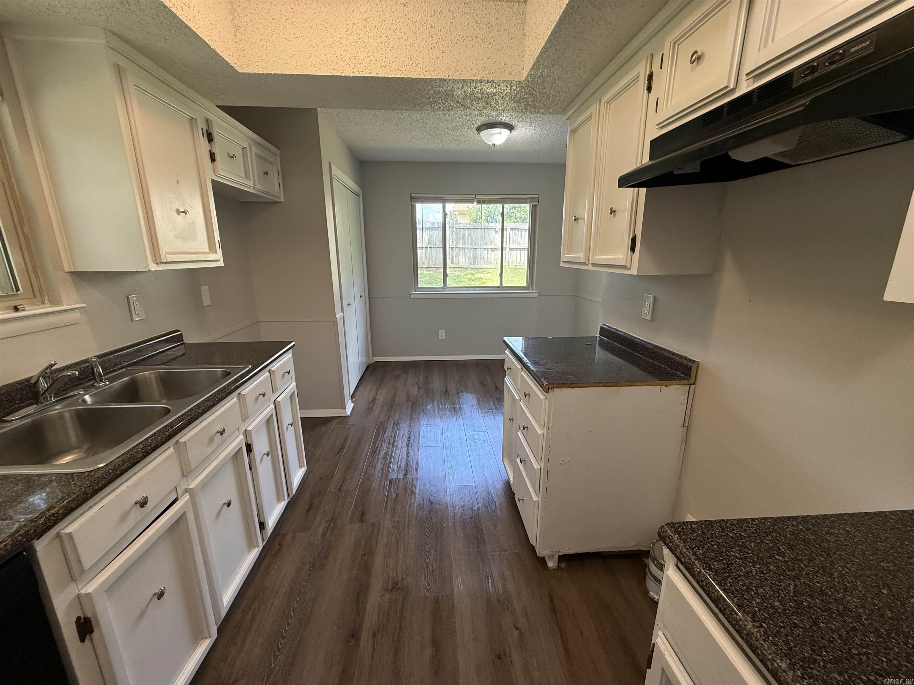 TARA MOUNT - Residential