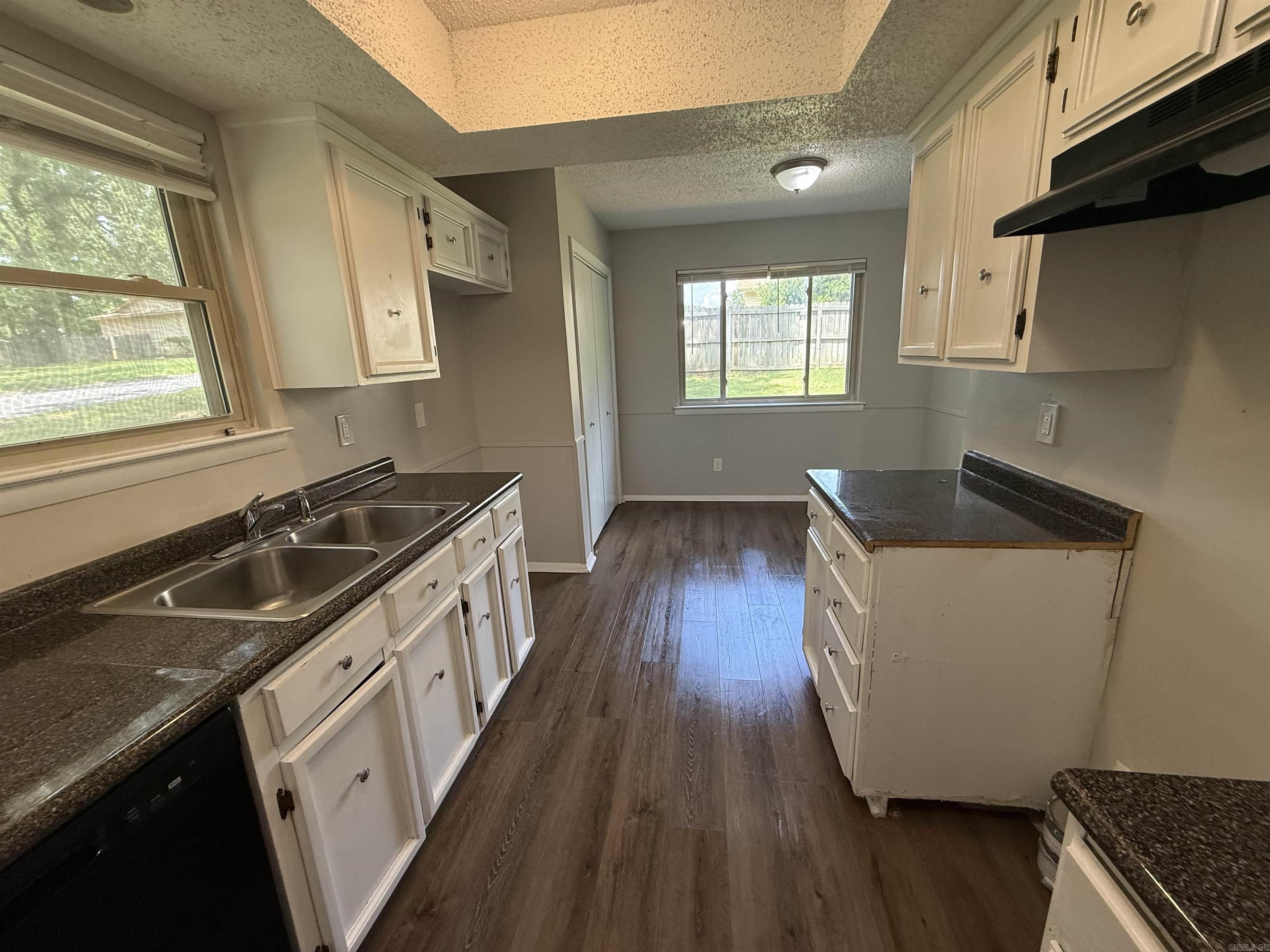 TARA MOUNT - Residential