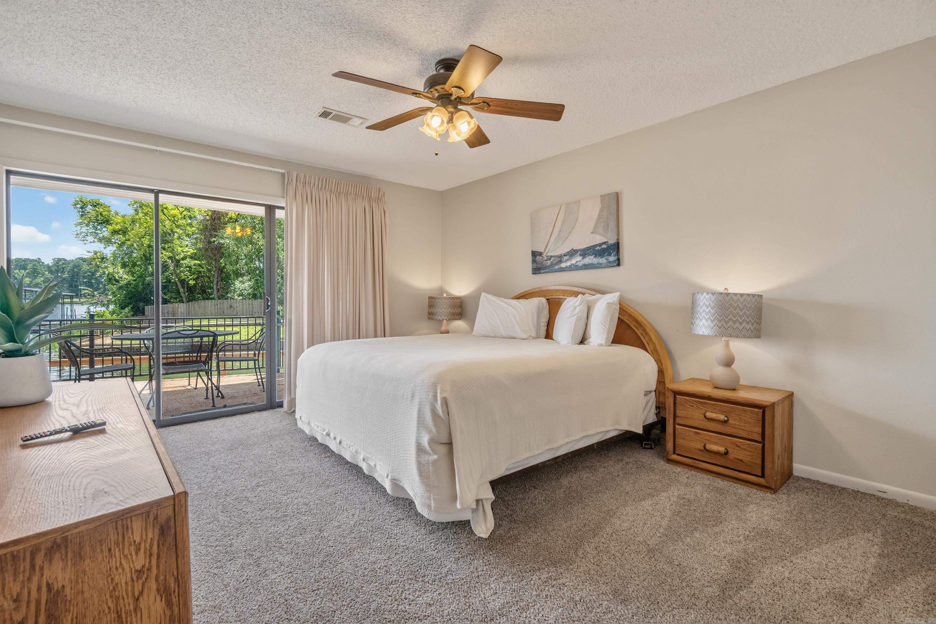 EMERALD ISLE HPR - Residential