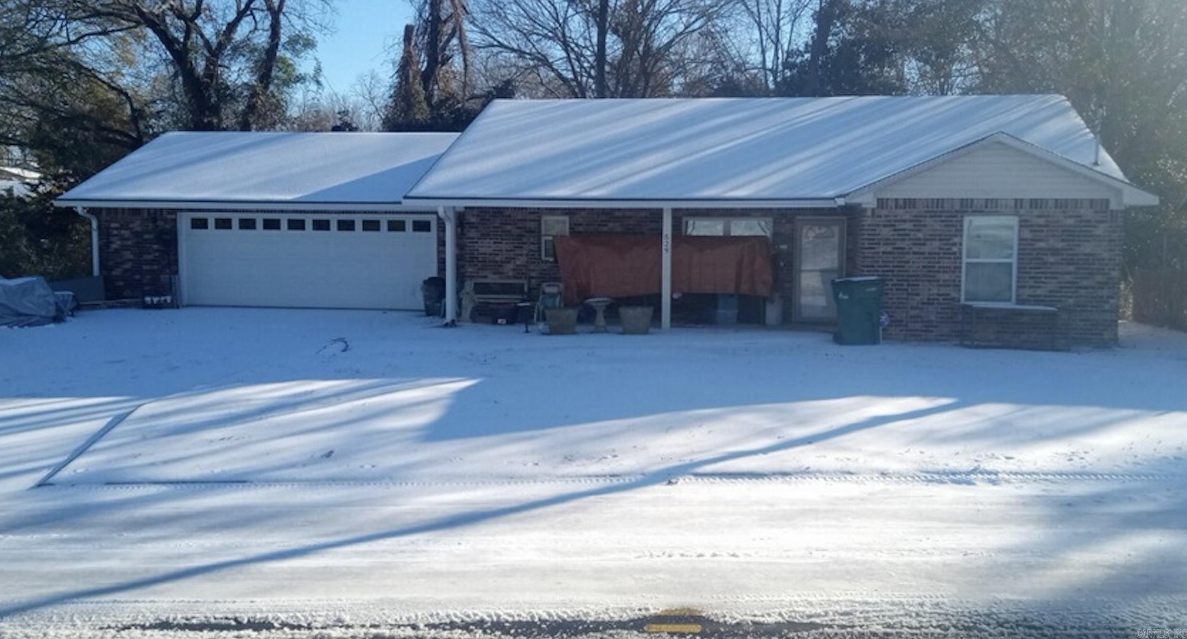 Built in 2021, This Brick 3 Bedroom, 2 Bath home in El Dorado, Arkansas may be the perfect home for you.