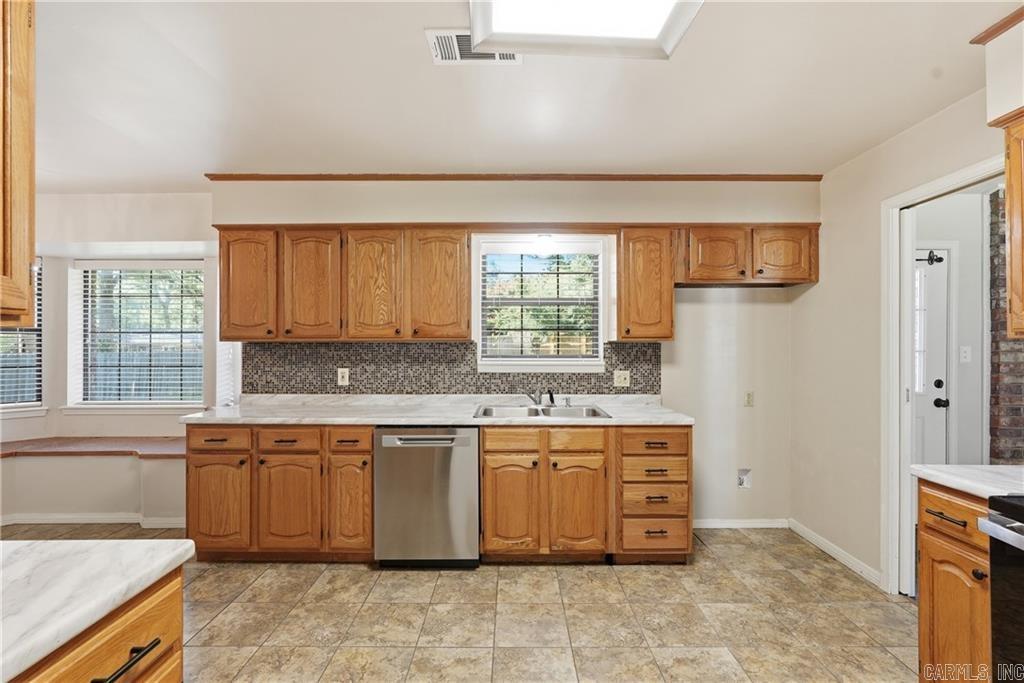 COLONIAL HEIGHTS - Residential