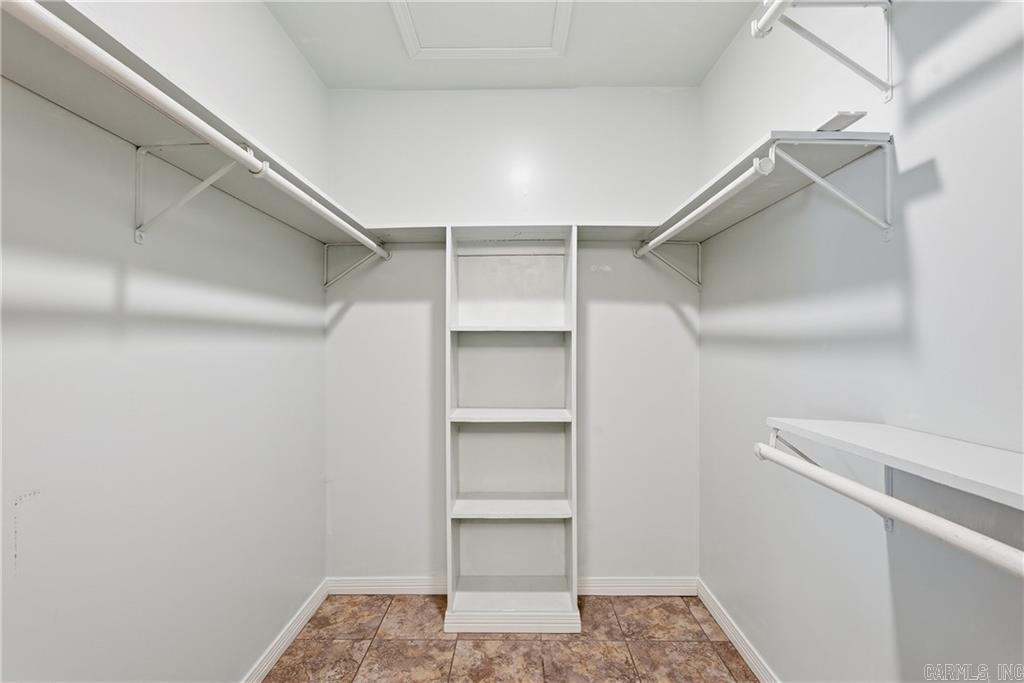 COLONIAL HEIGHTS - Residential