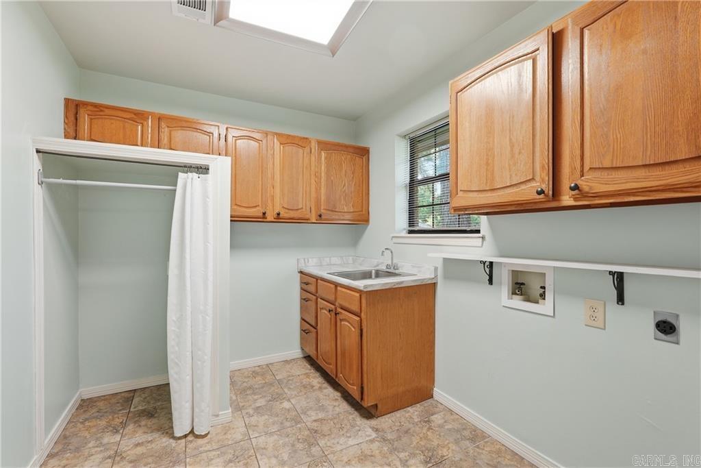 COLONIAL HEIGHTS - Residential