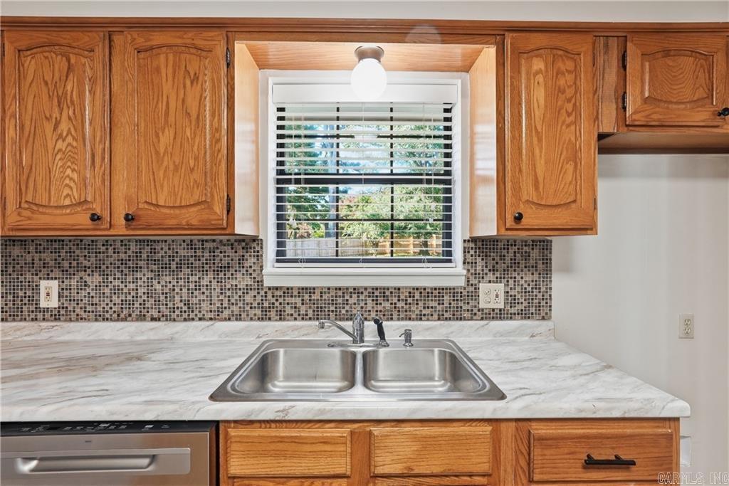 COLONIAL HEIGHTS - Residential