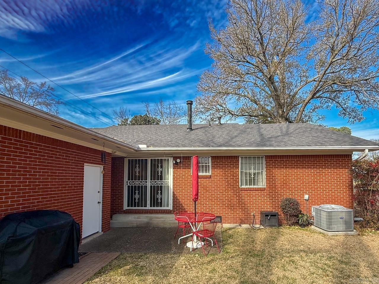 Lund and Hill Original - Residential