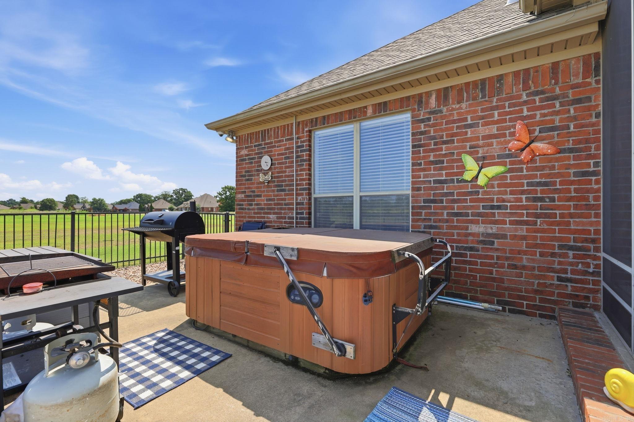 MOUND LAKE ADDITION - Residential