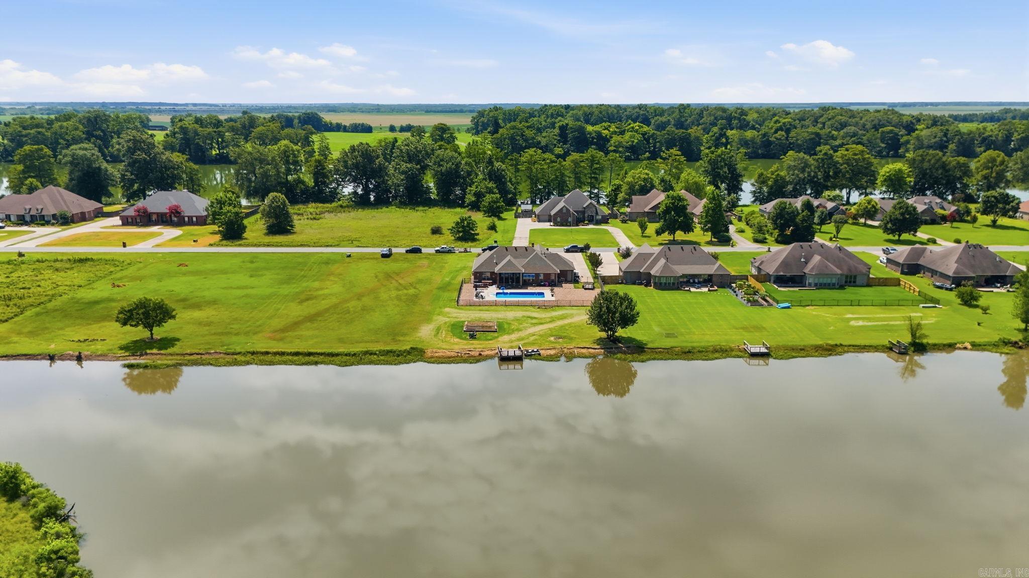 MOUND LAKE ADDITION - Residential