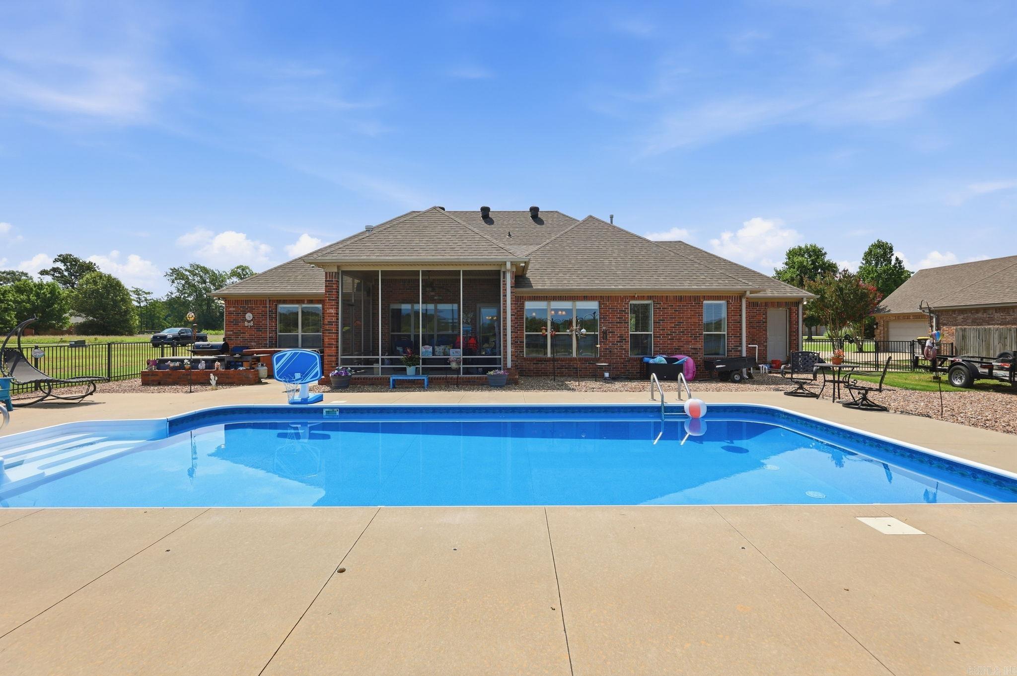 MOUND LAKE ADDITION - Residential