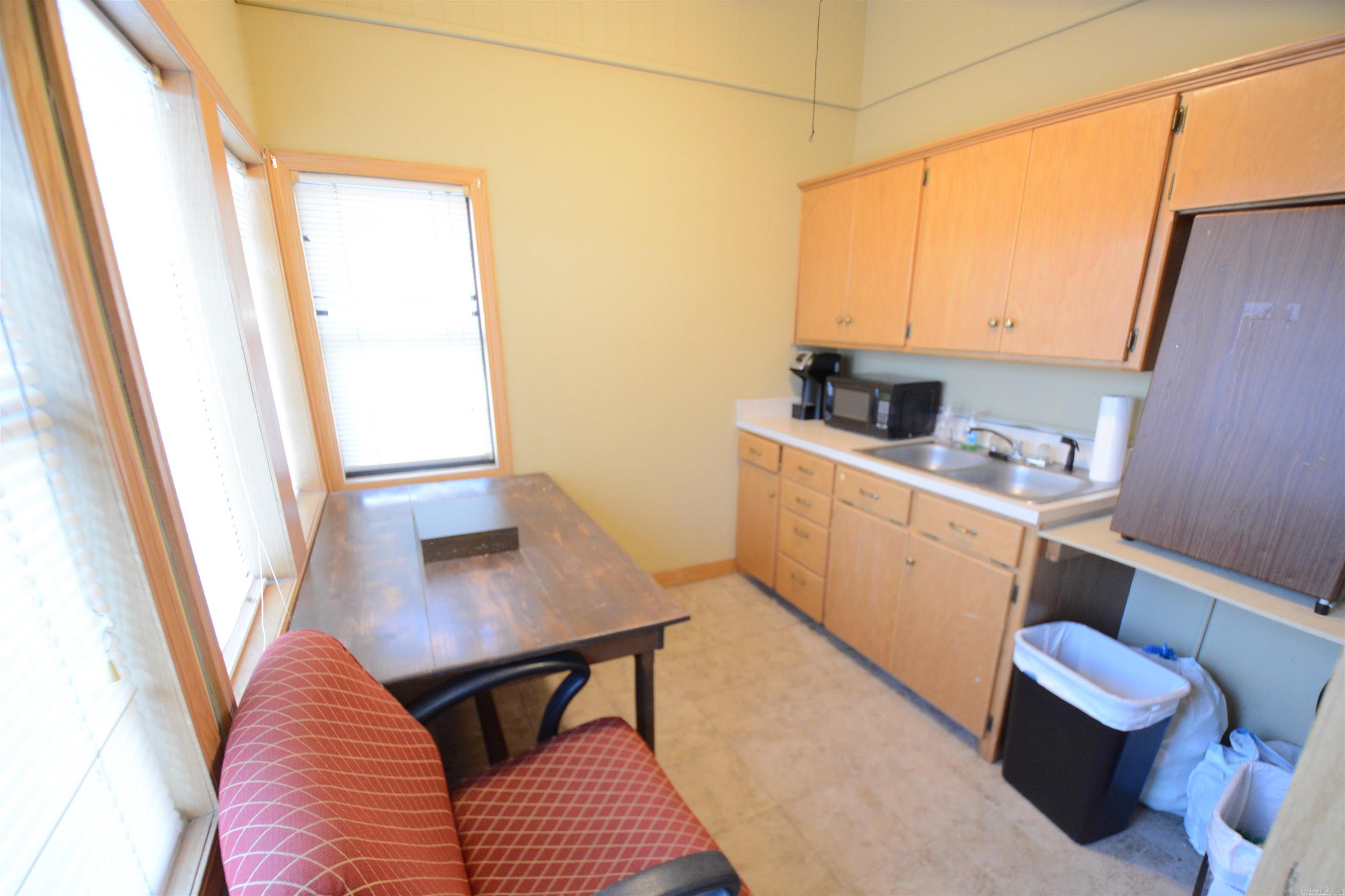 Metes & Bounds - Commercial Sale