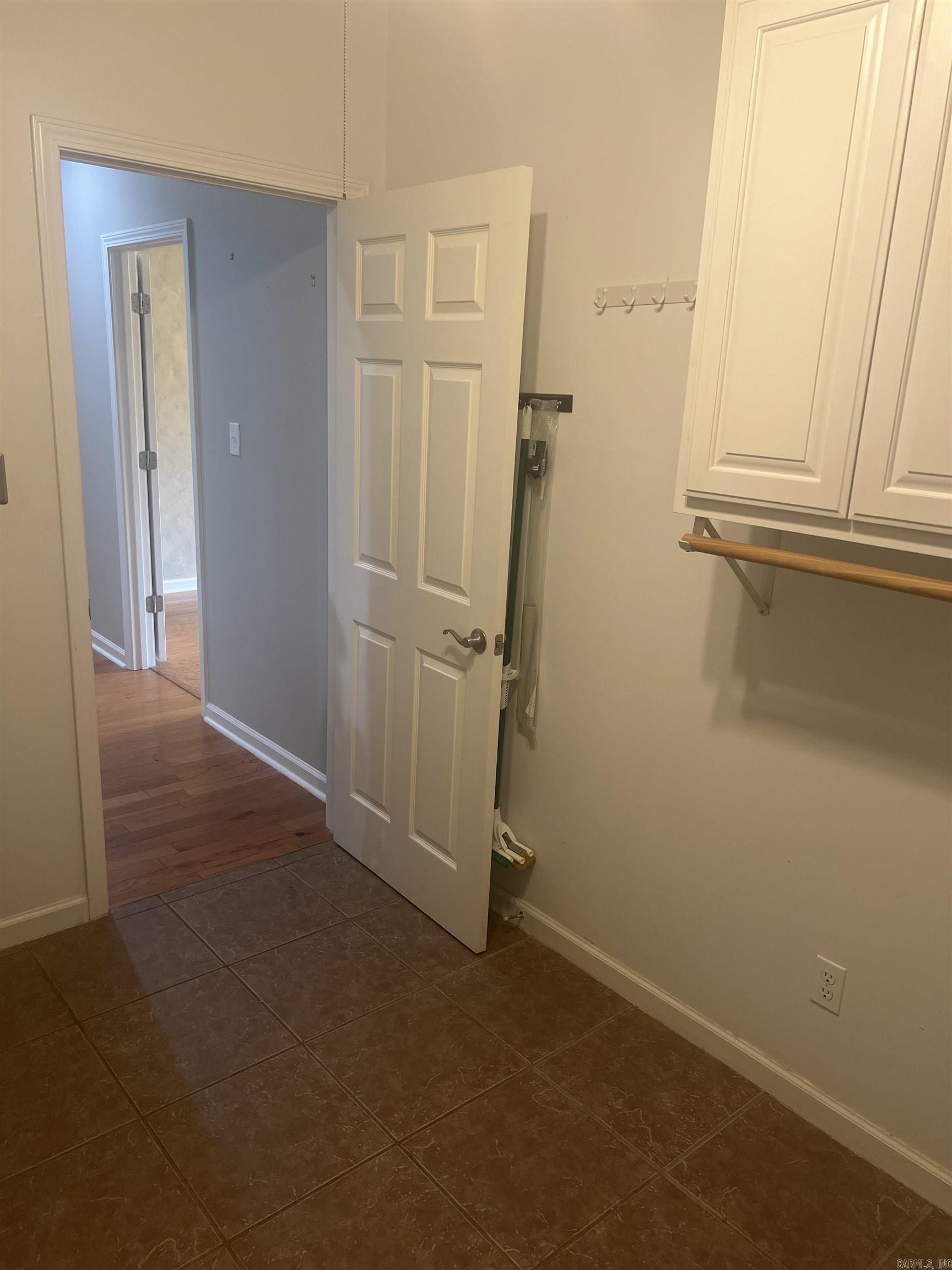 WINDSOR PLACE - Residential