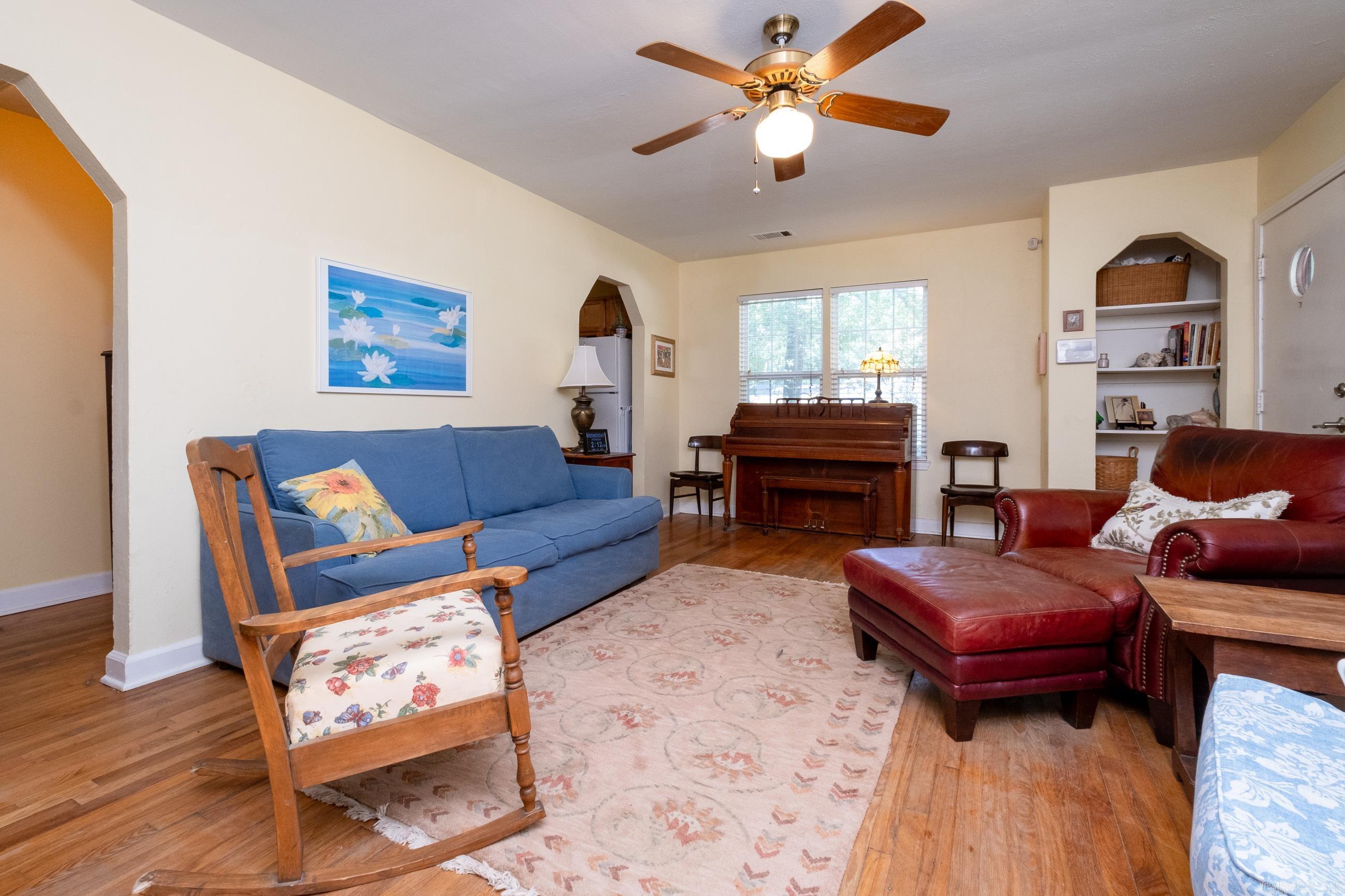 Lincoln Park - Residential