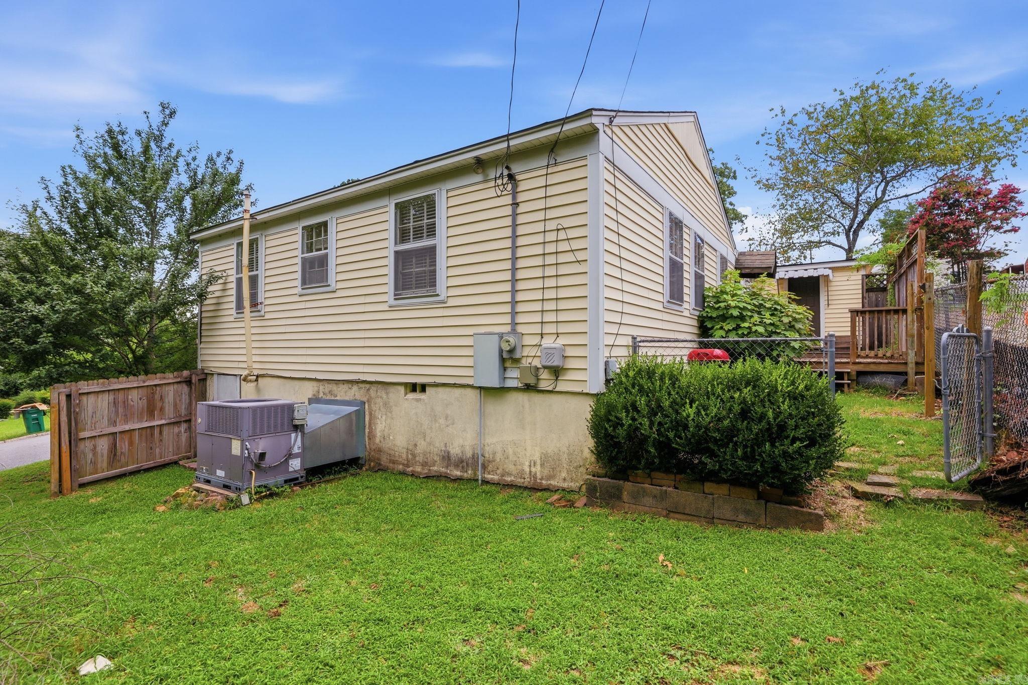 CAMMACK WOODS - Residential