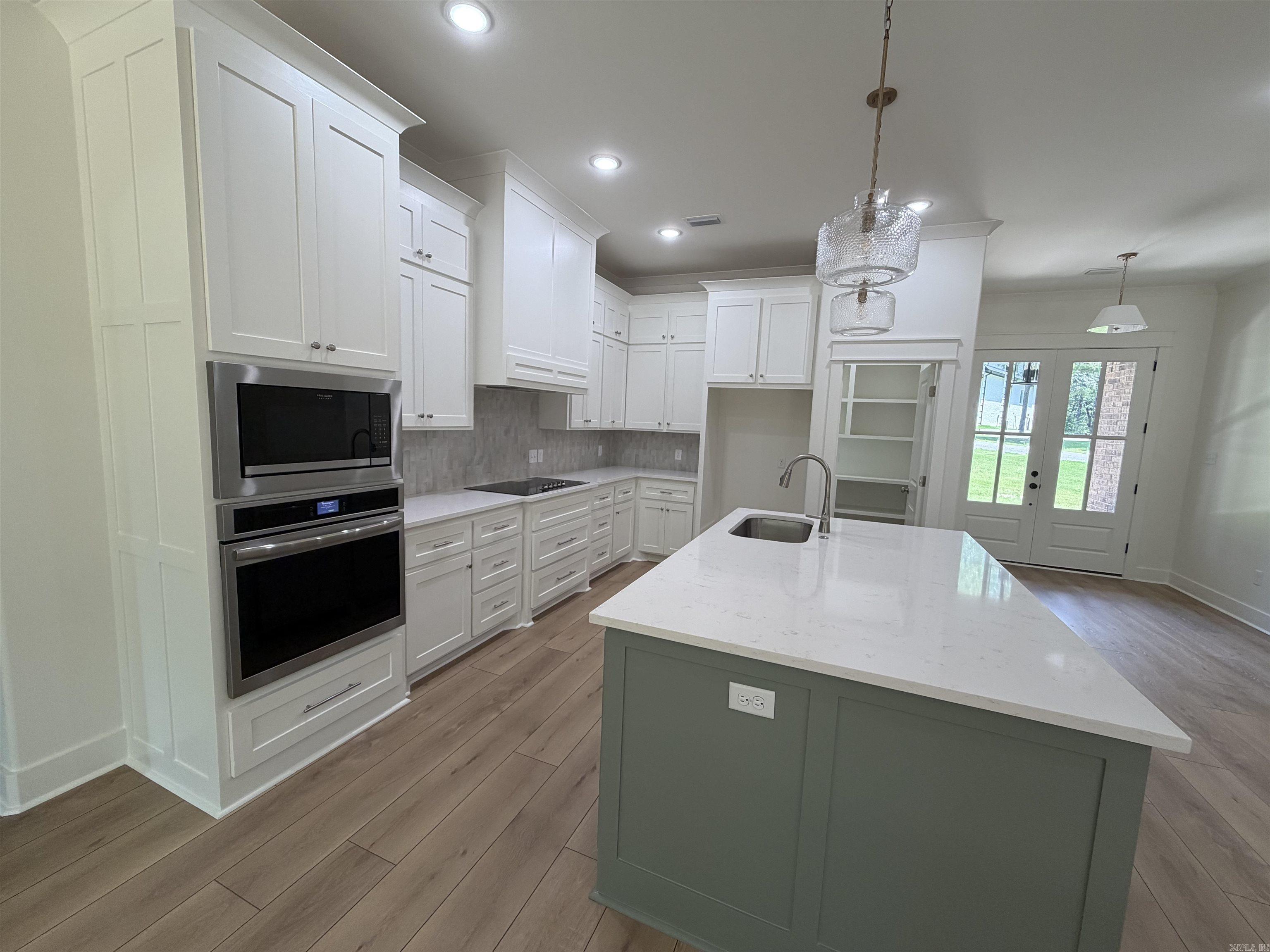 Hawks Point - Residential