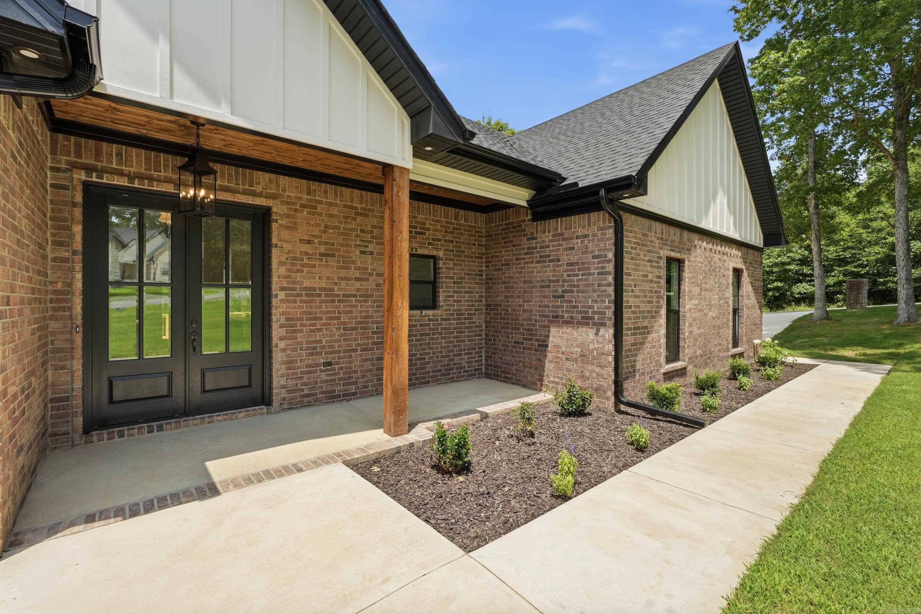 Hawks Point - Residential
