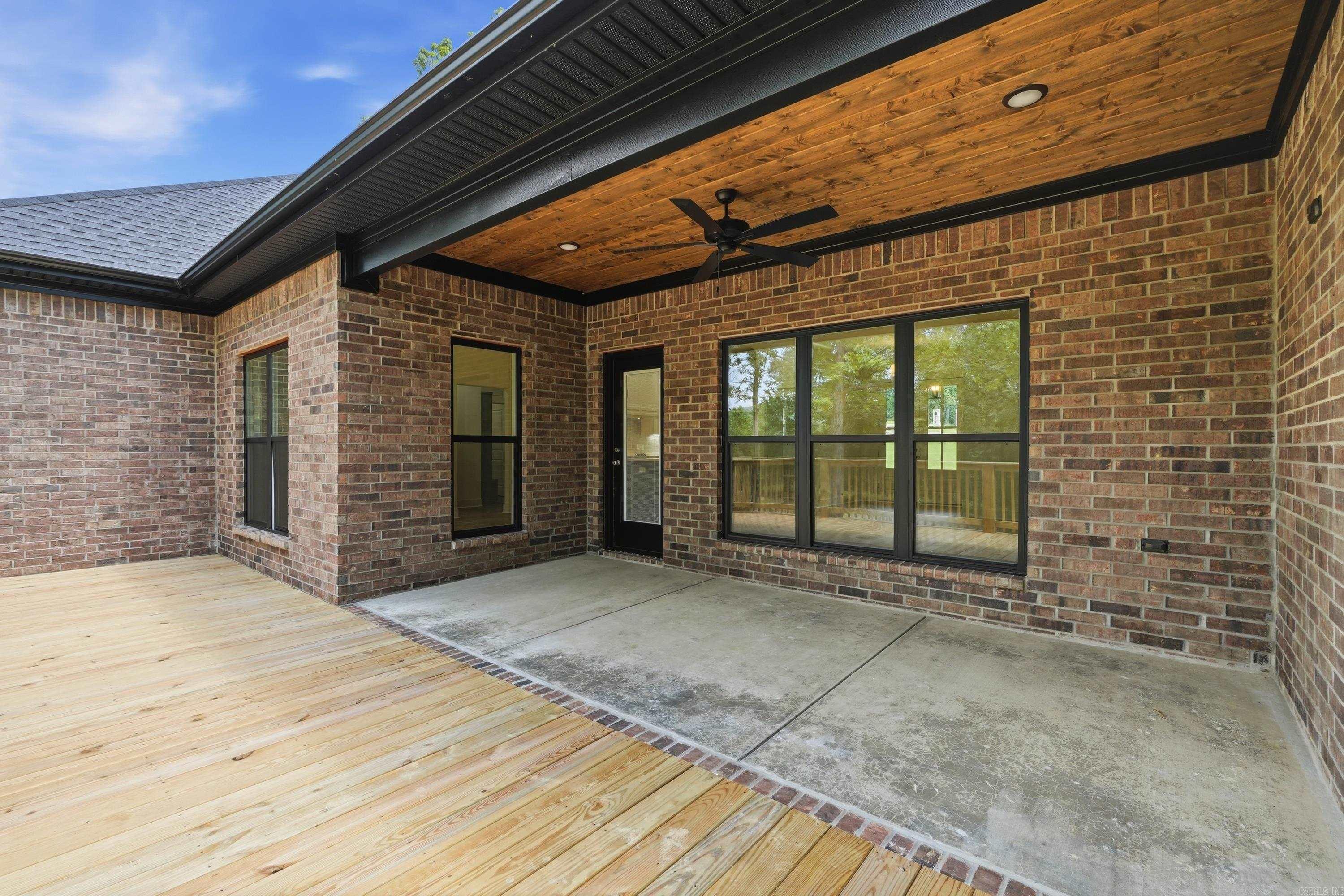 Hawks Point - Residential