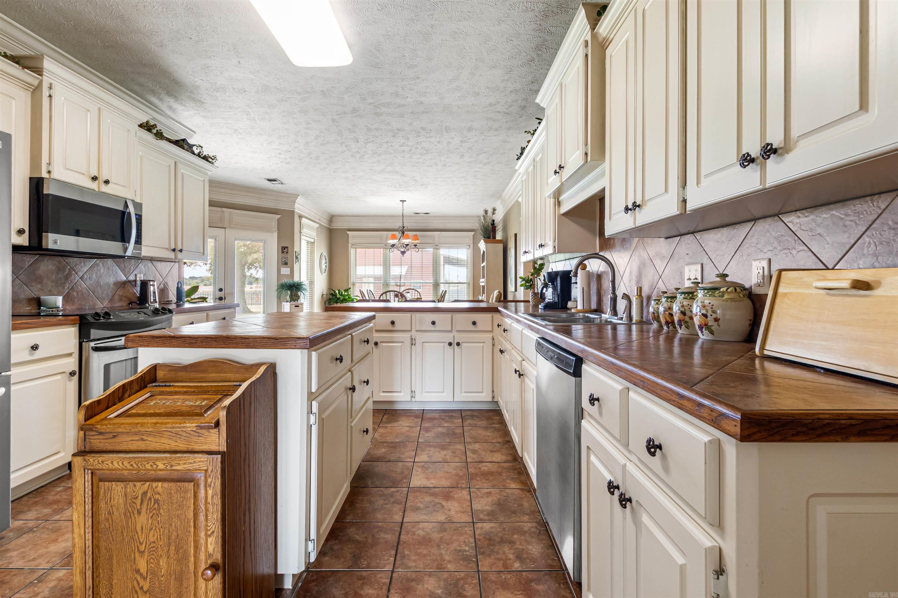 RANCHETTES AT DEER MEADOWS - Residential