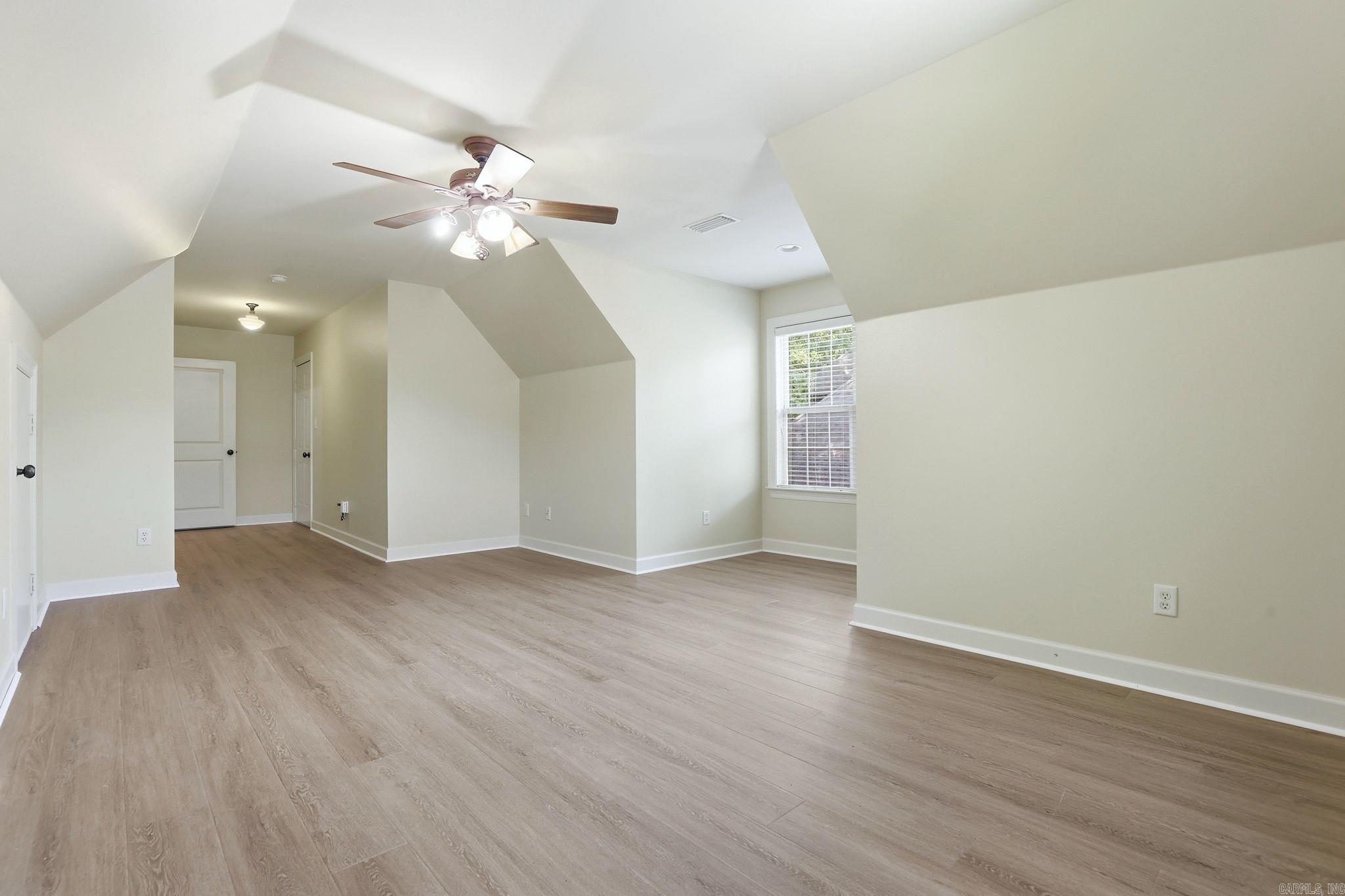 WOODLANDS EDGE - Residential