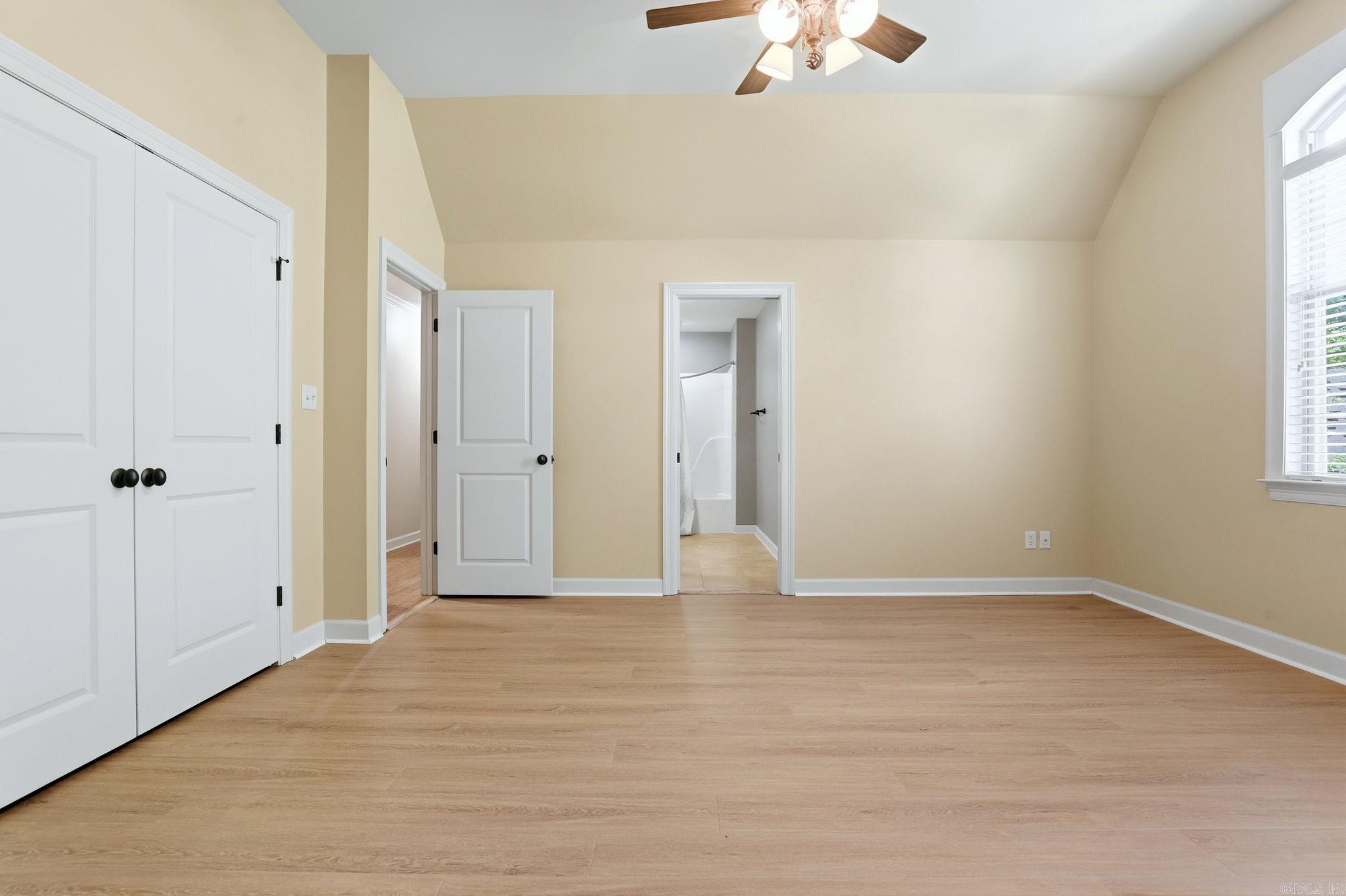 WOODLANDS EDGE - Residential