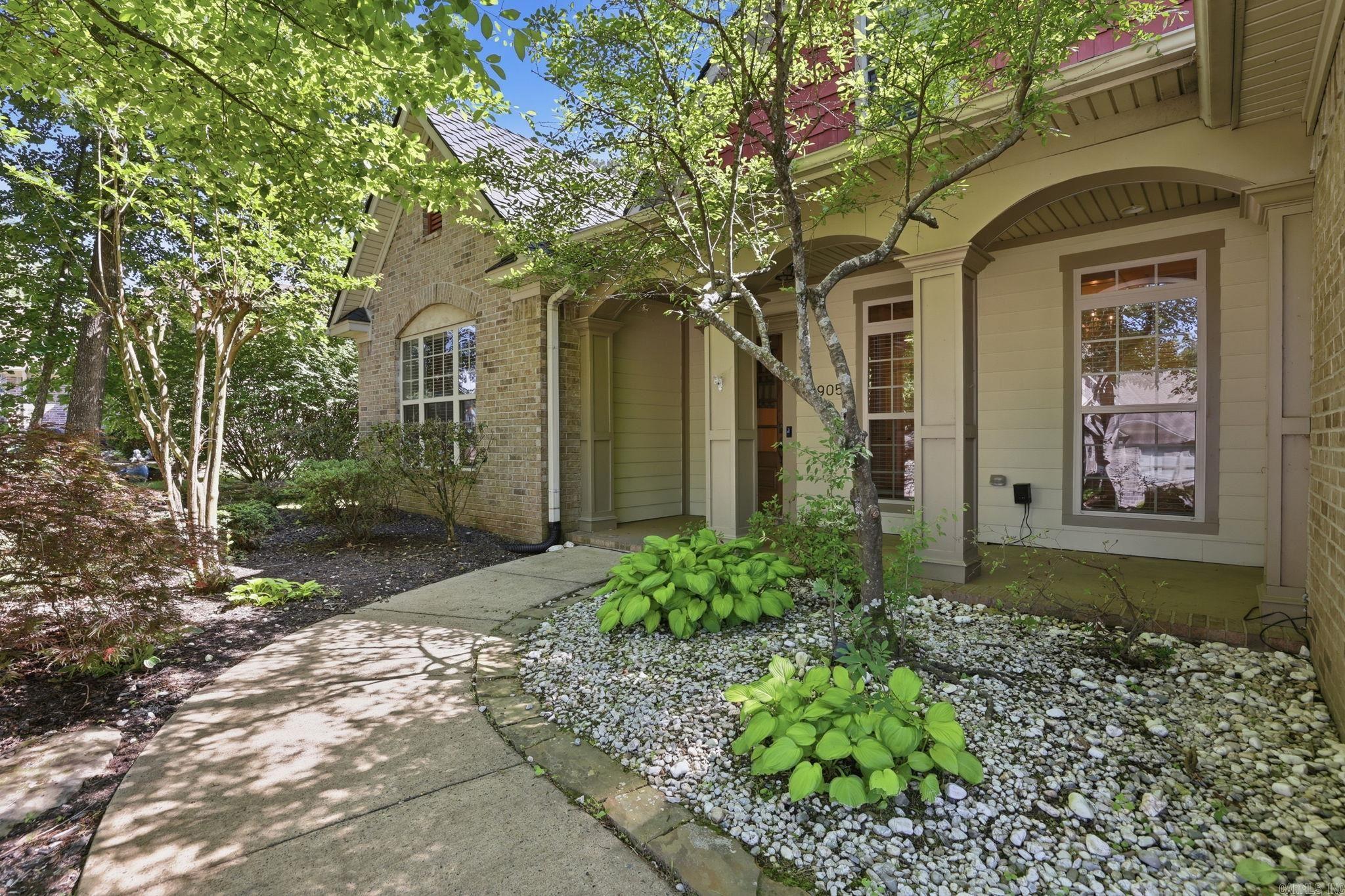 WOODLANDS EDGE - Residential