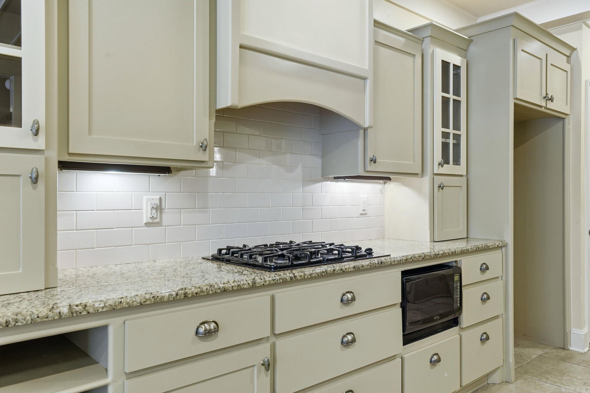 WOODLANDS EDGE - Residential