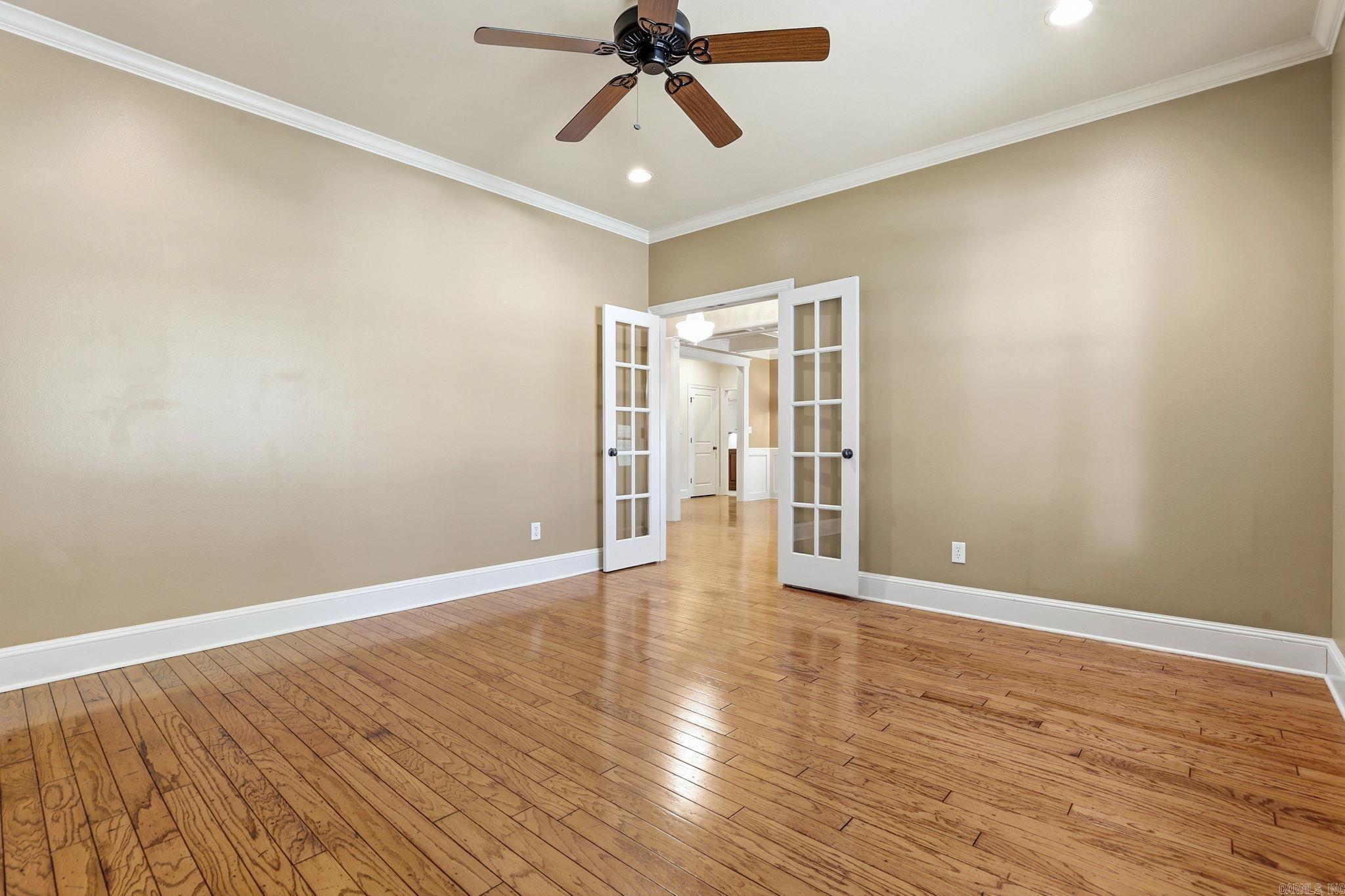 WOODLANDS EDGE - Residential