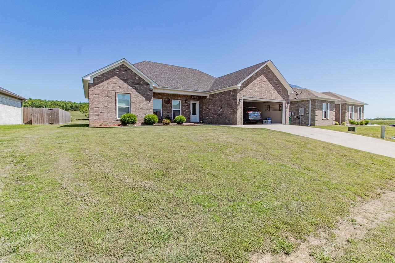 PARKWOOD MEADOWS - Residential