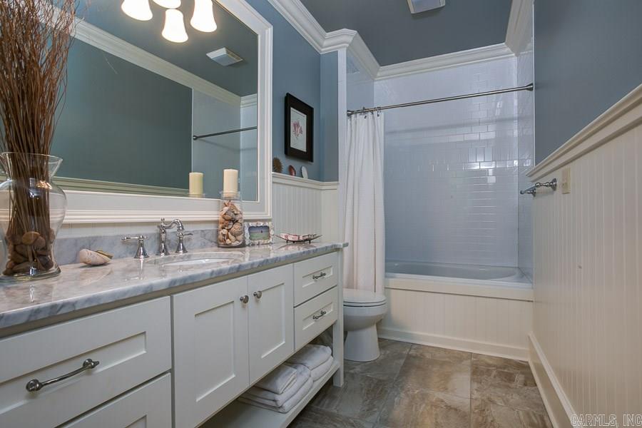 WOODLANDS EDGE - Residential