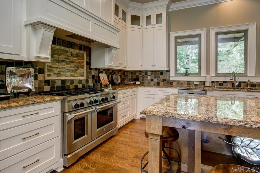 WOODLANDS EDGE - Residential