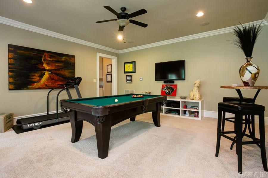 WOODLANDS EDGE - Residential