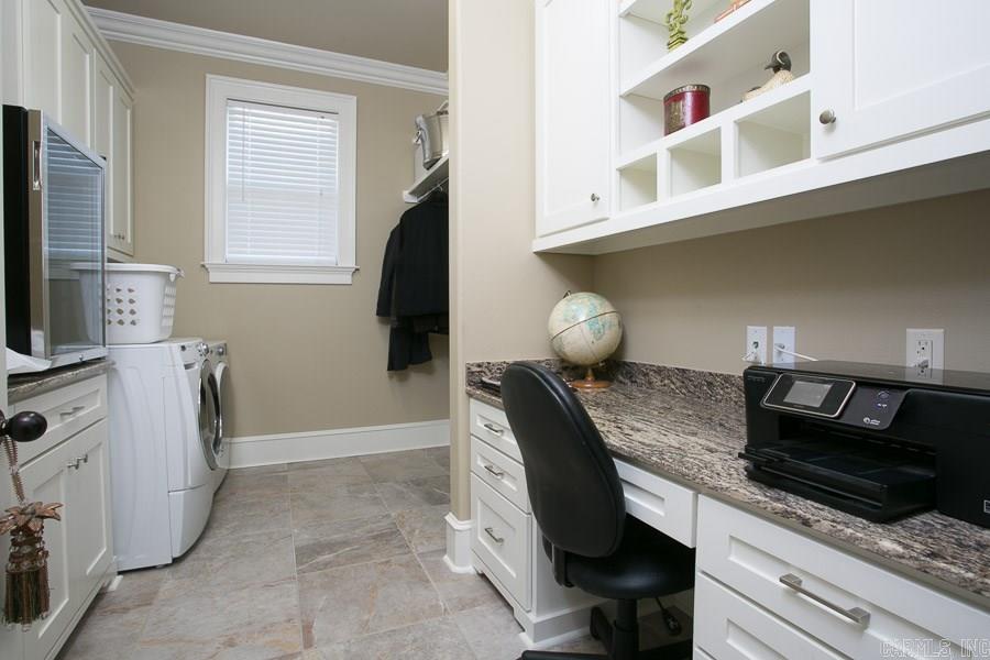 WOODLANDS EDGE - Residential