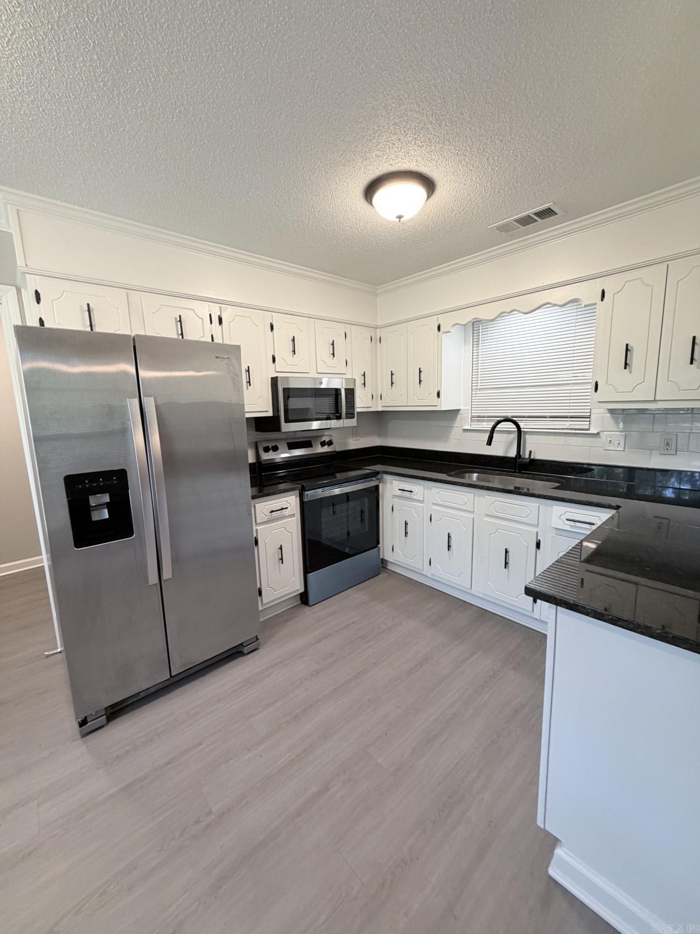 BRENTWOOD - Residential