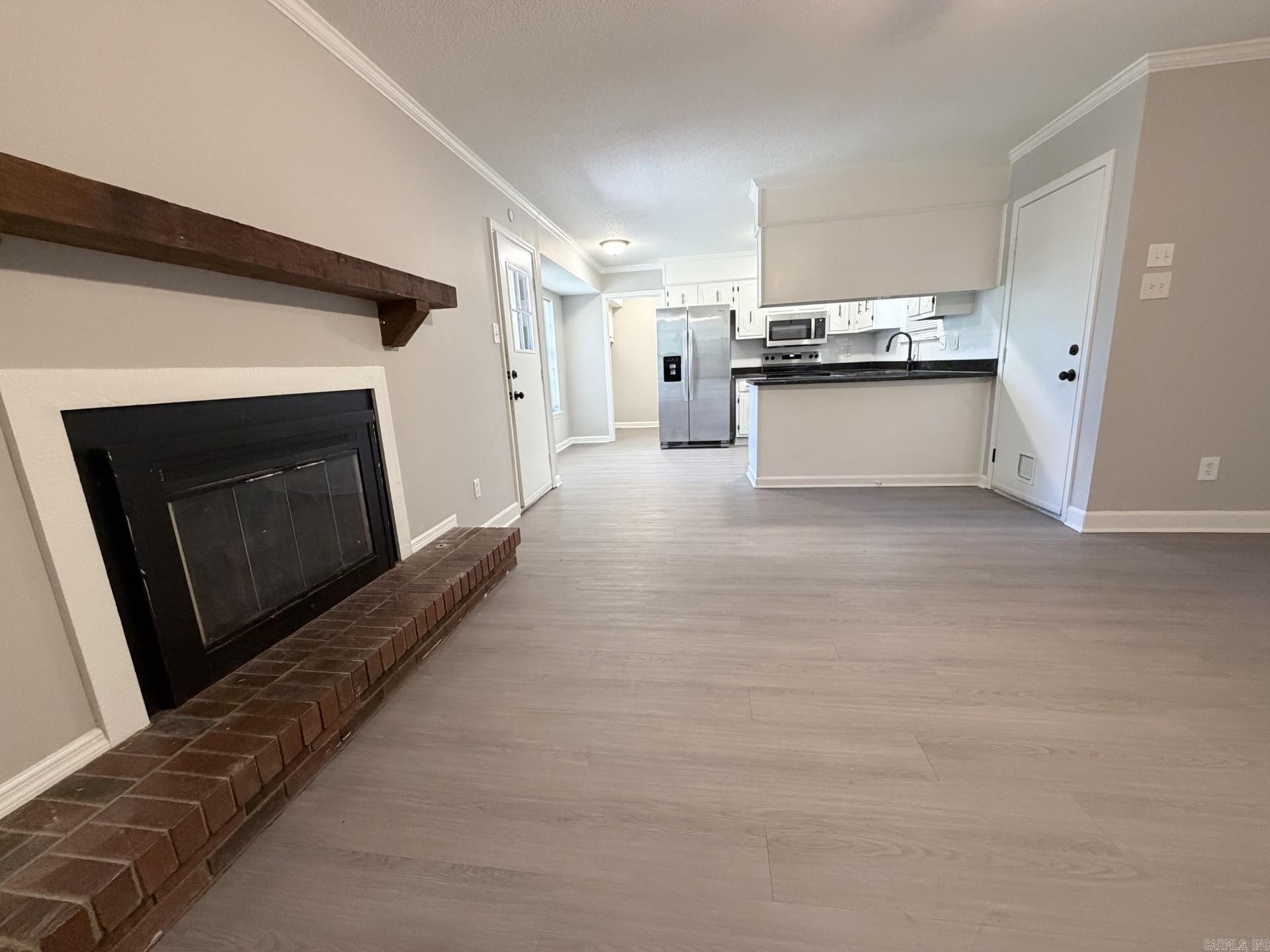 BRENTWOOD - Residential