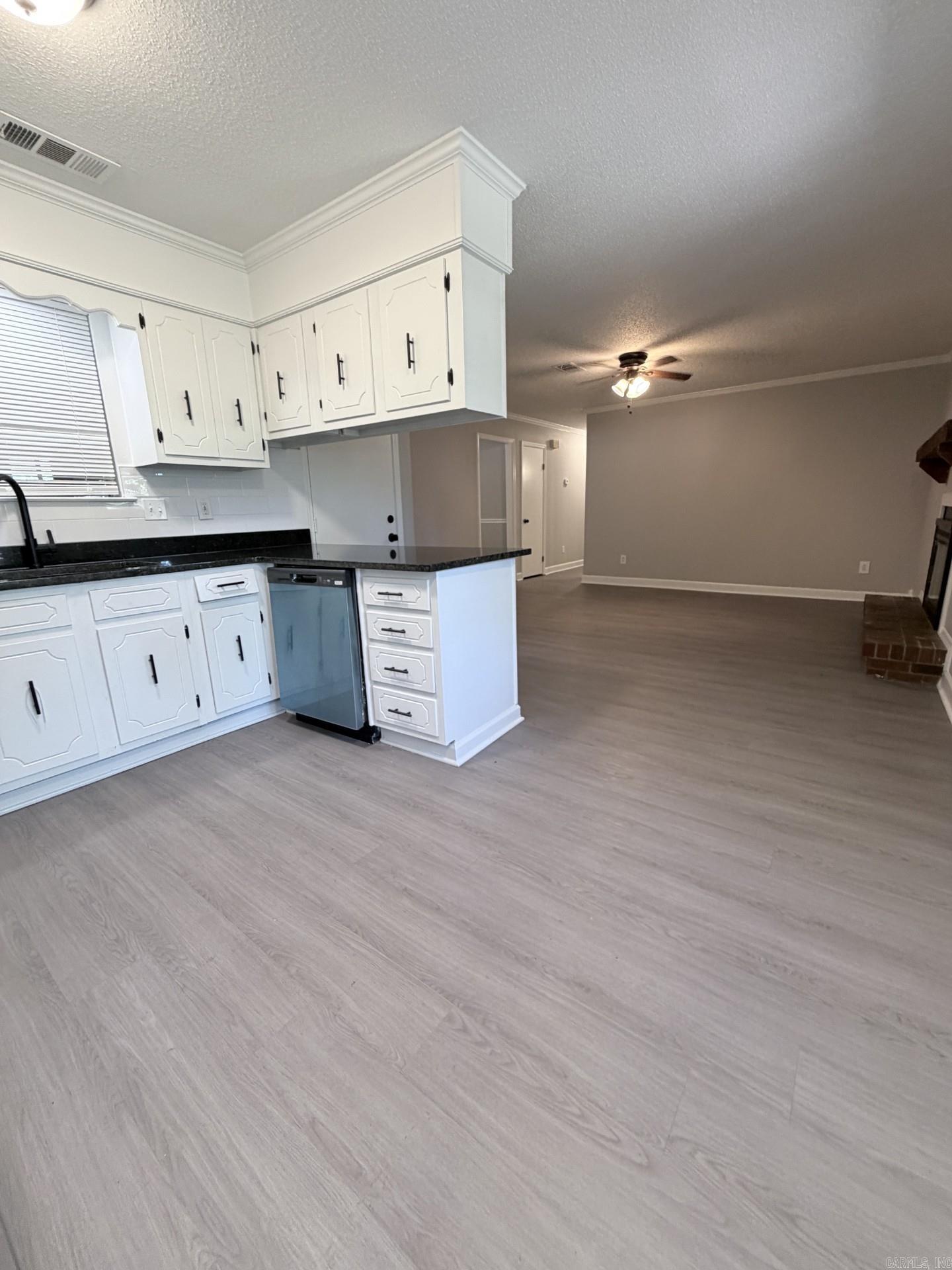 BRENTWOOD - Residential
