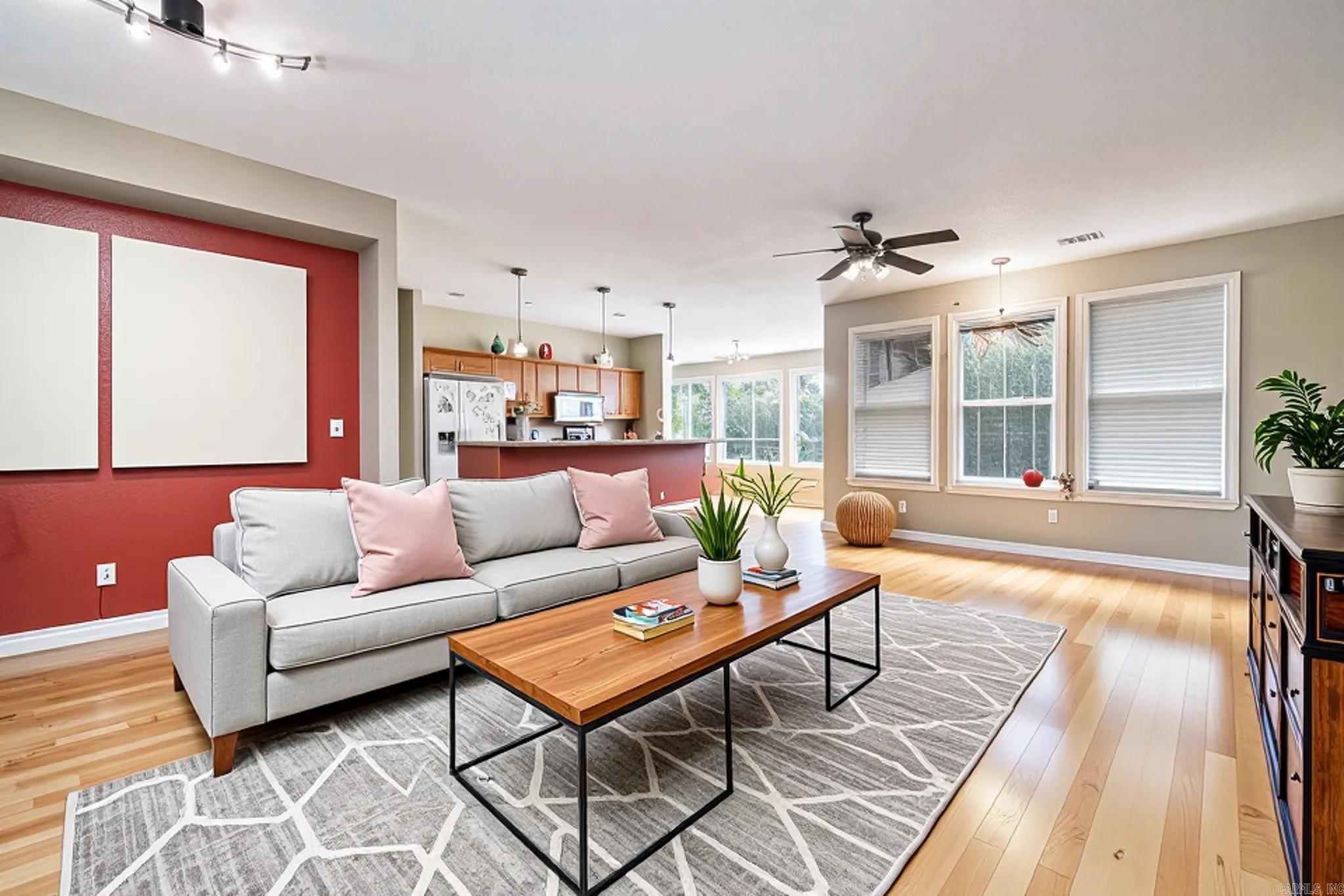 SALDANA - Residential