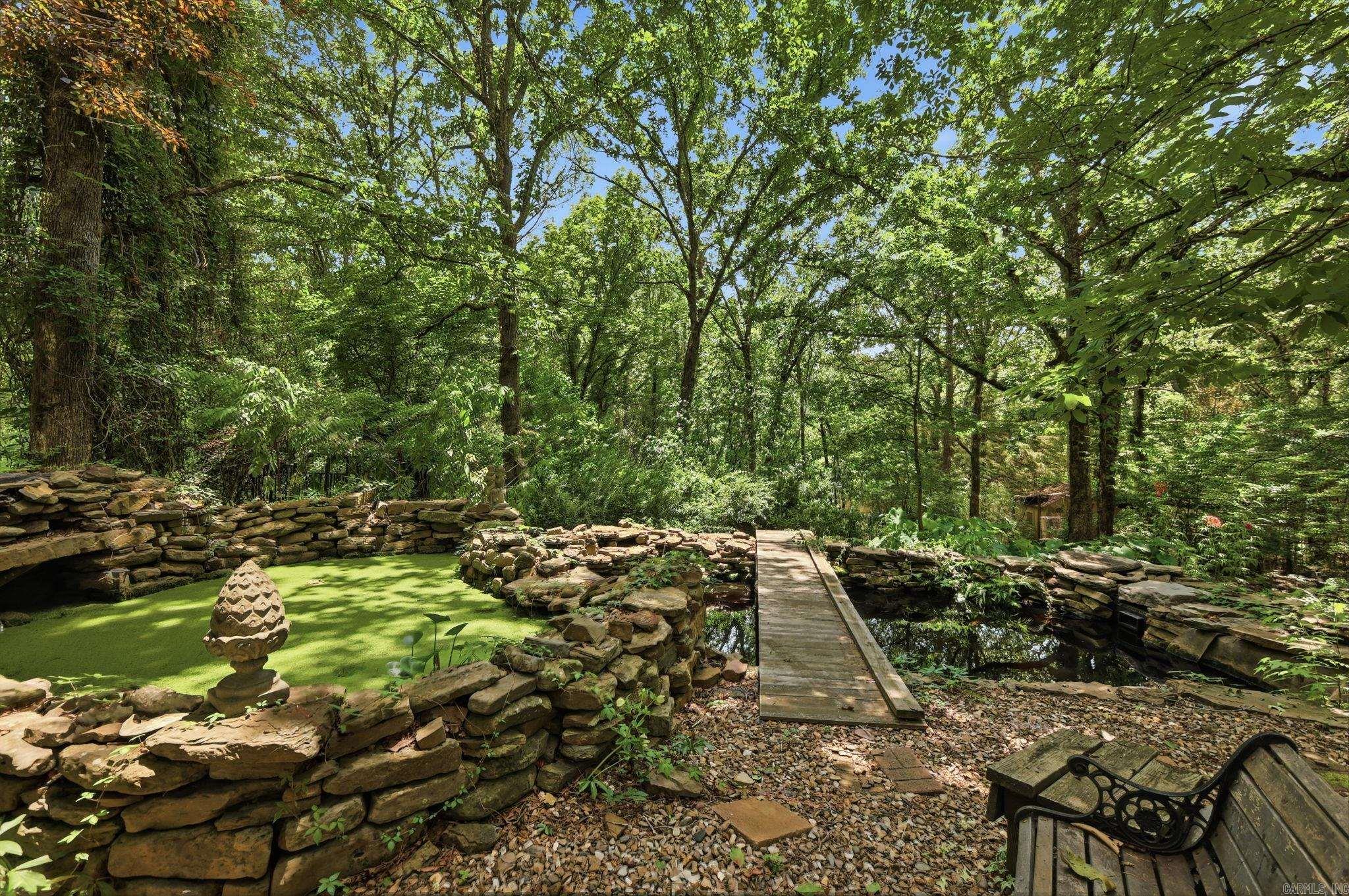 WOODSONG - Residential