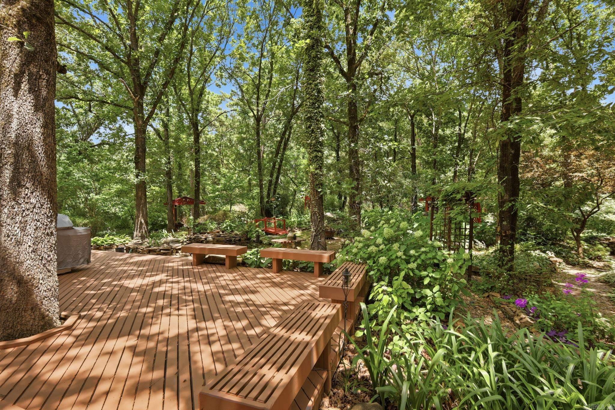 WOODSONG - Residential