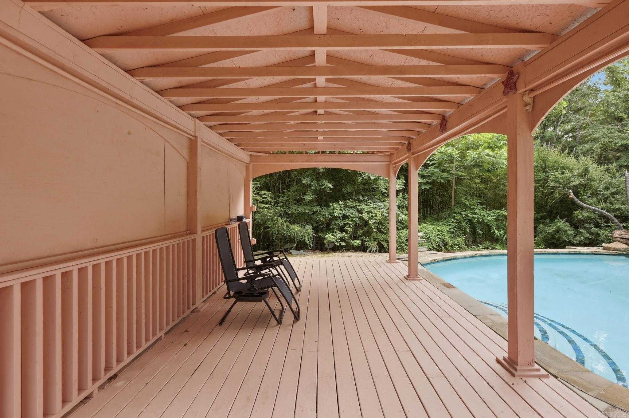 WOODSONG - Residential