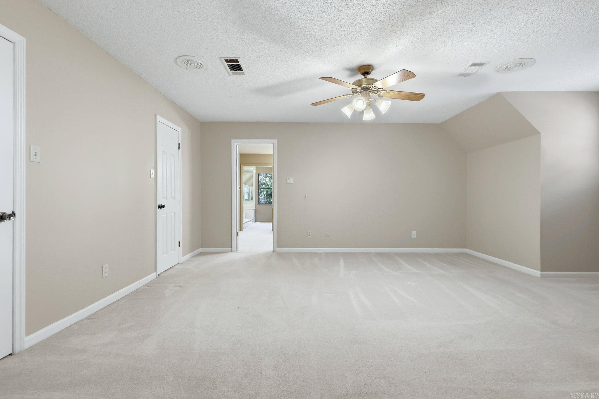WOODSONG - Residential