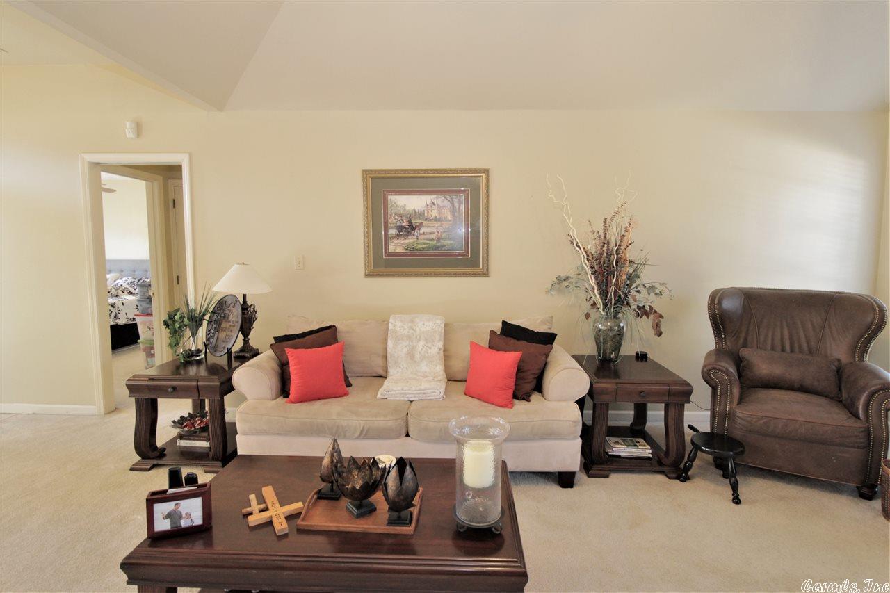 NORTH POINTE ADDN - Residential
