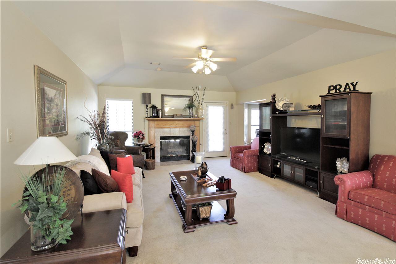 NORTH POINTE ADDN - Residential