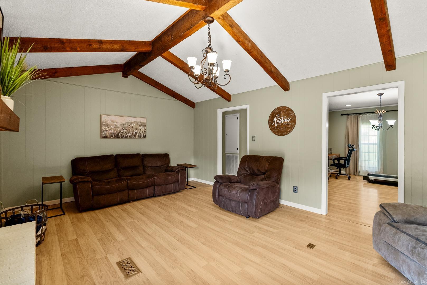 COUNTRY CLUB PARK - Residential