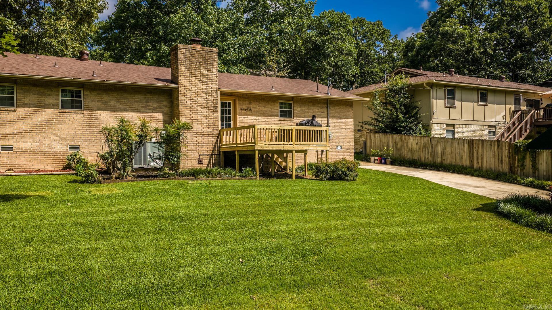 COUNTRY CLUB PARK - Residential