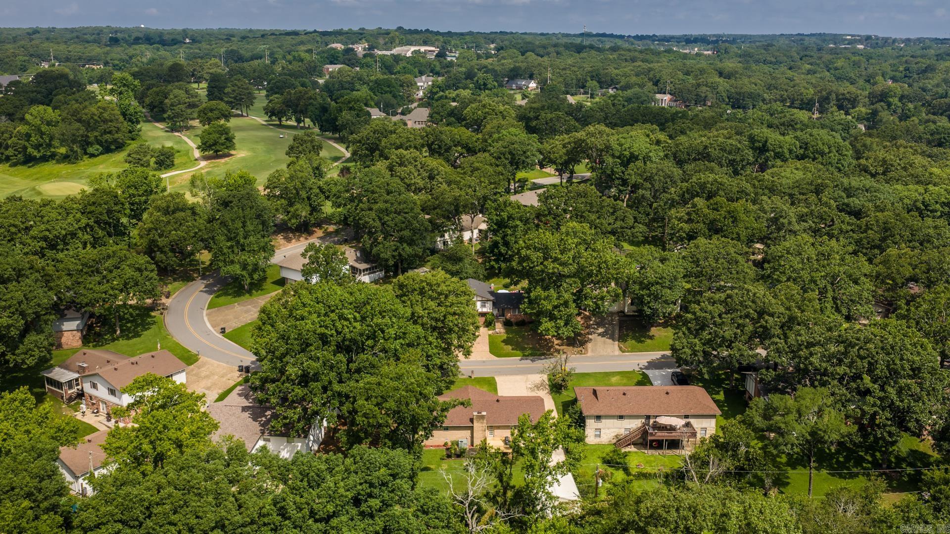 COUNTRY CLUB PARK - Residential
