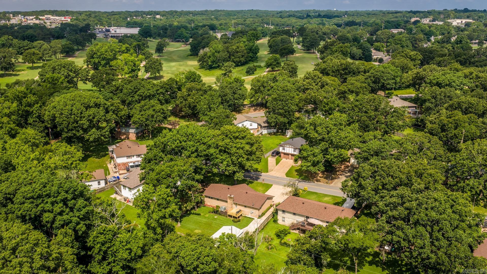 COUNTRY CLUB PARK - Residential