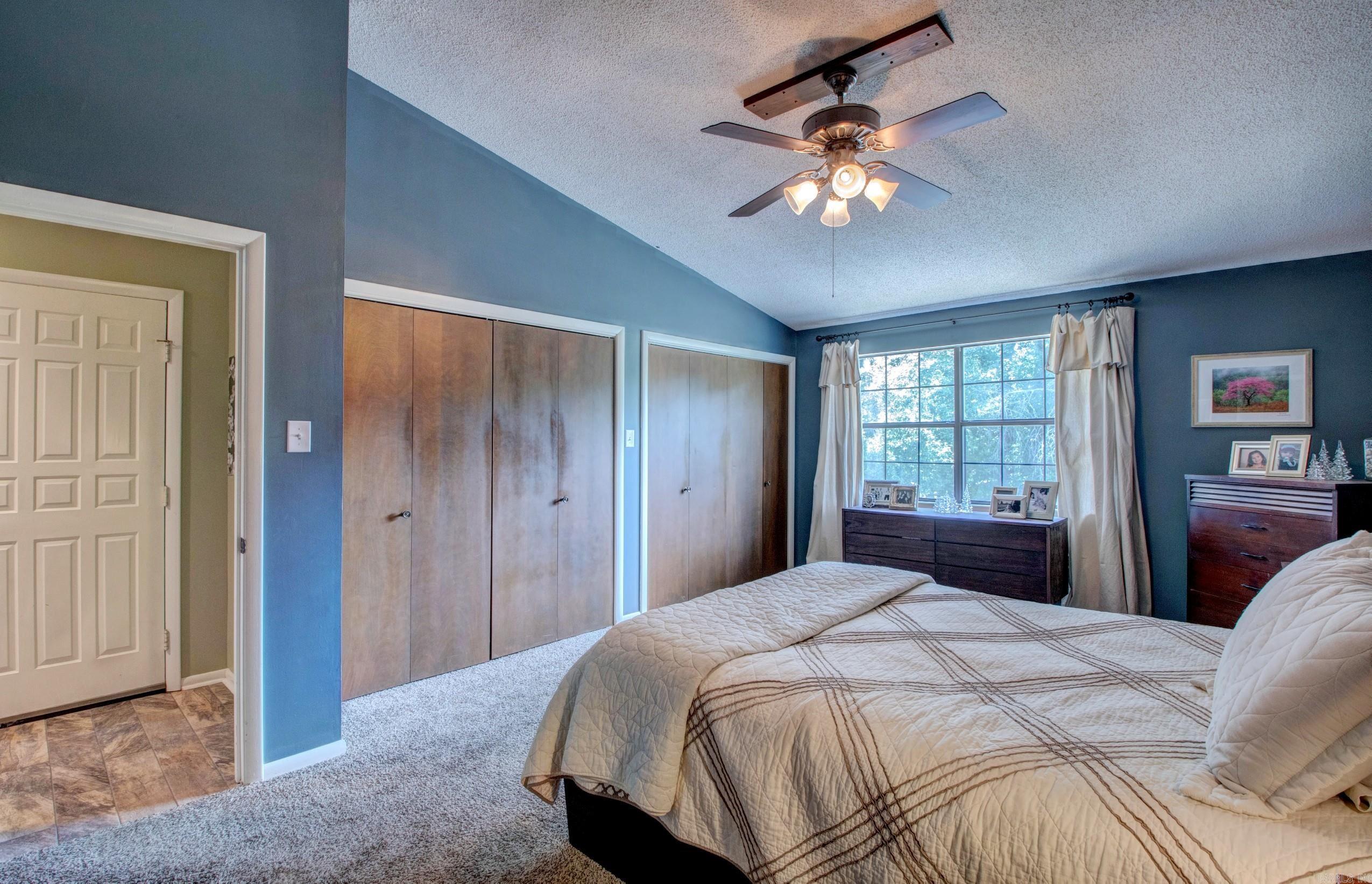 ROBBINS - Residential