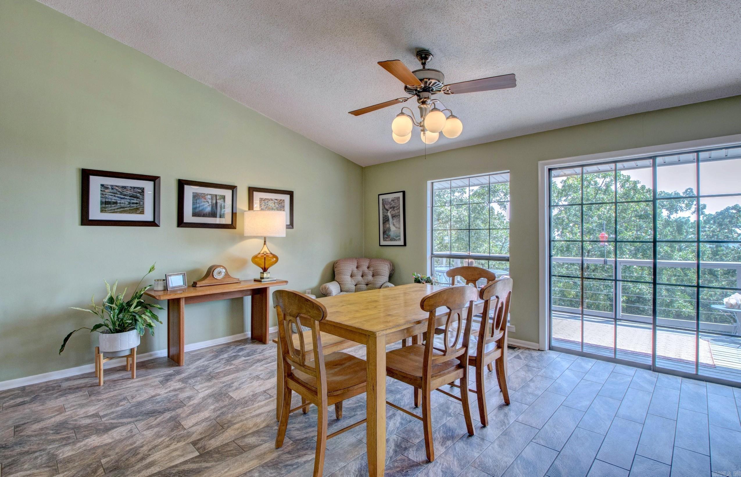ROBBINS - Residential