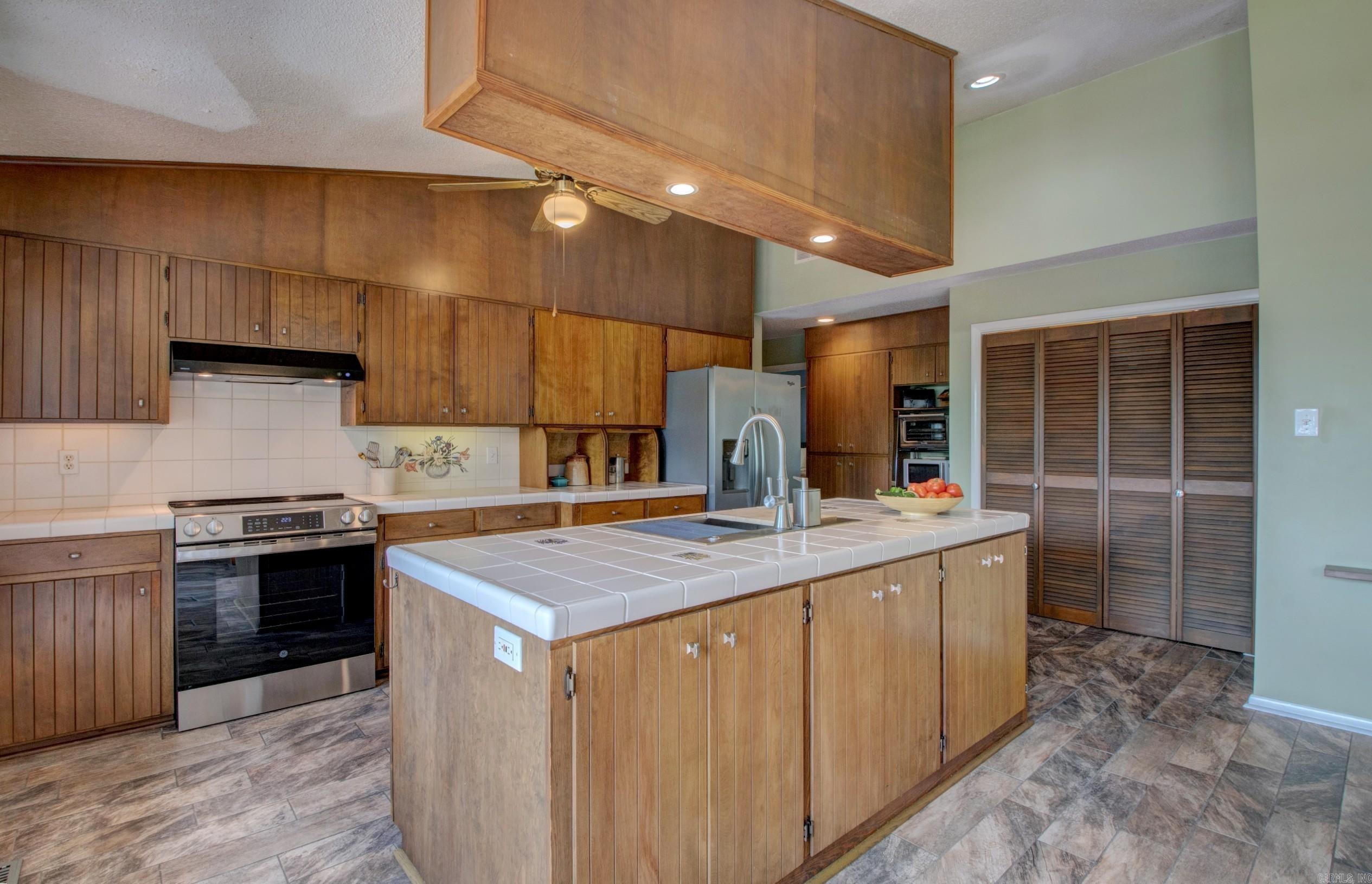 ROBBINS - Residential