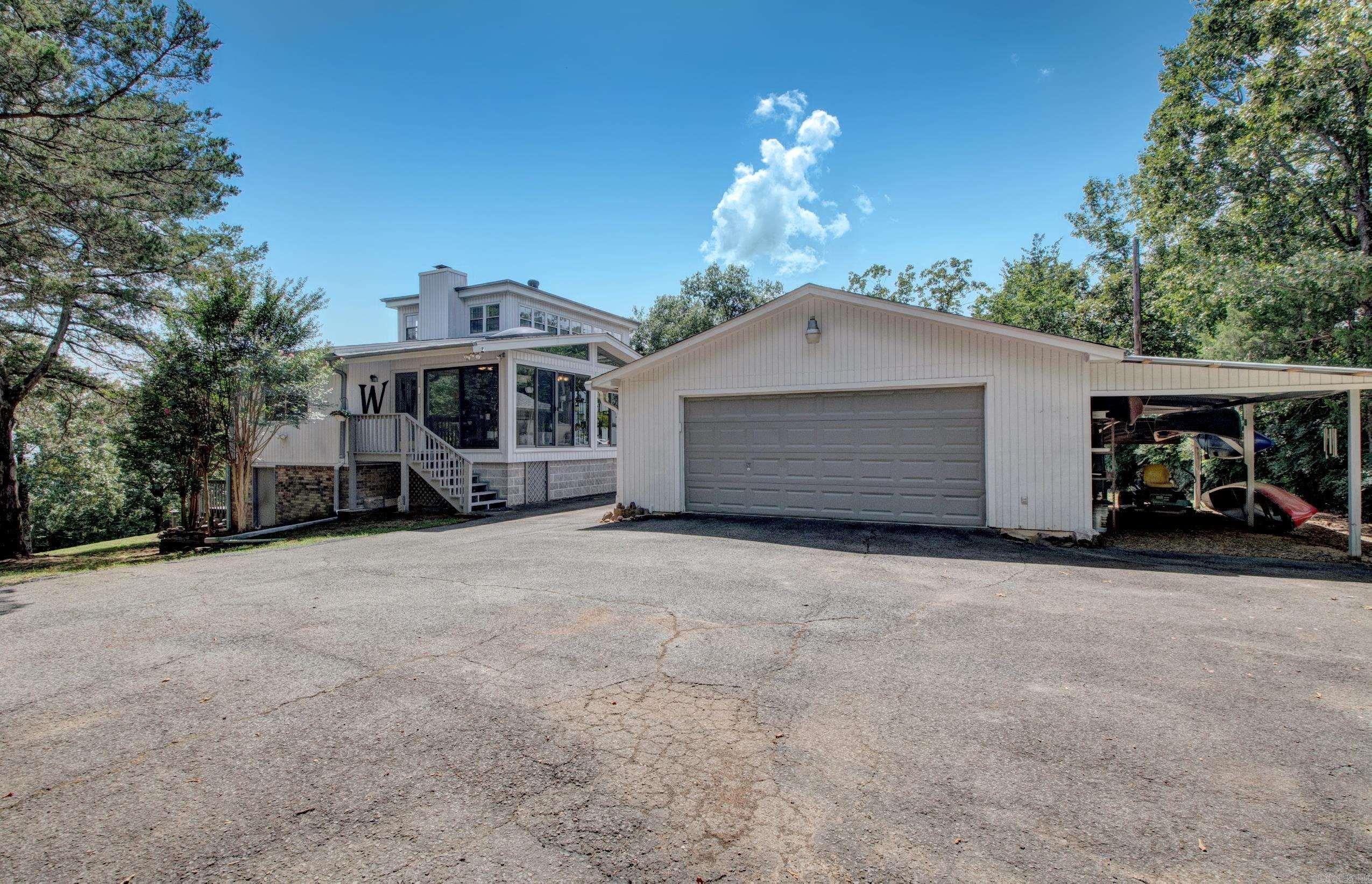 ROBBINS - Residential