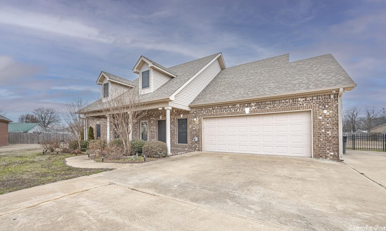 MCMASTERS - Residential